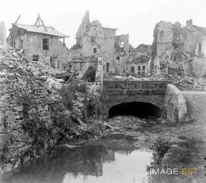 Vaux en ruines (Aisne)